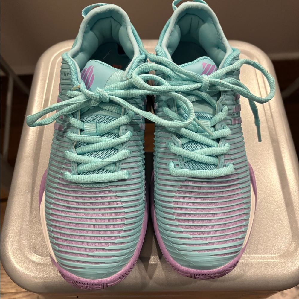 women’s  kswiss  tennis/pickleball shoes